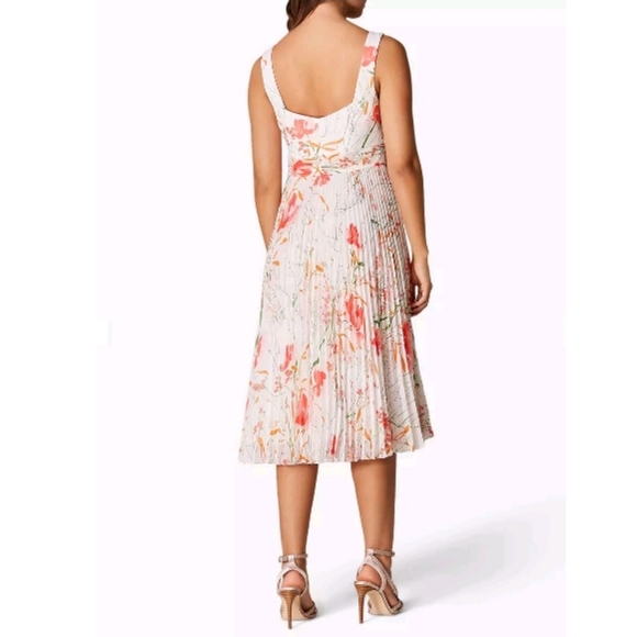 SOLD ‼$470.00 NWT Karen Millen Women's Floral Pleated Dress A-line Floral Midi - Picture 3 of 6